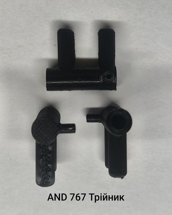 Гніздо, трійник для тонометра AND.