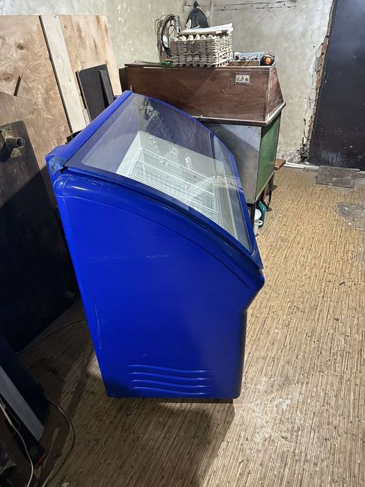 Морозильна вітрина