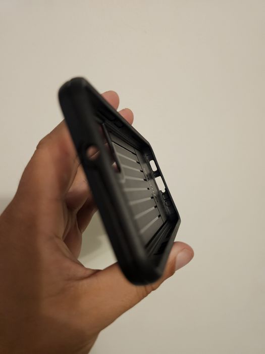 Capa Symmetry Otterbox Antimicrobiana para Samsung Galaxy S22+ - Preto