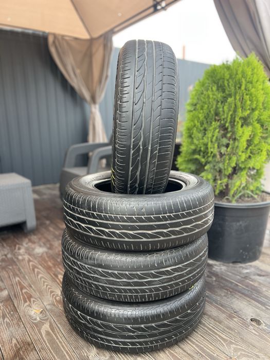 Продам літню резину 195/65R15