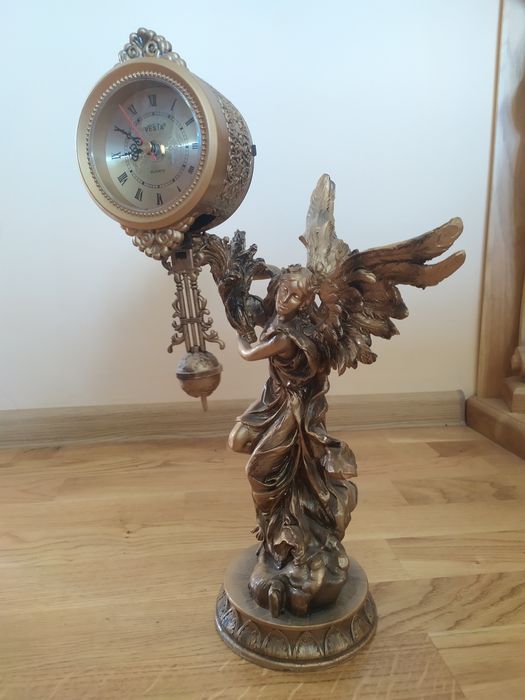 Годинник, часи, сувенір