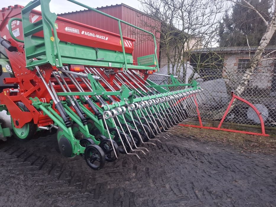 Siewnik agregat uprawowo siewny talerzowy agro masz SN 300