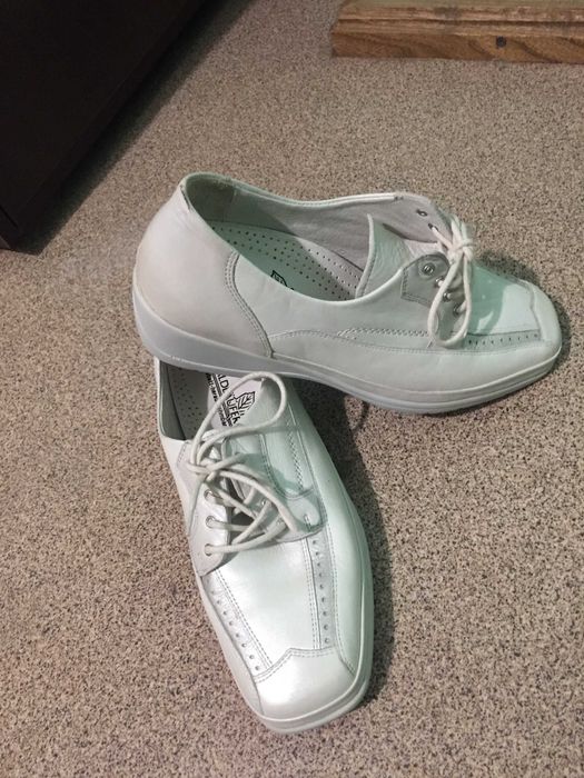 Лесные кроссовки женские полуботинки