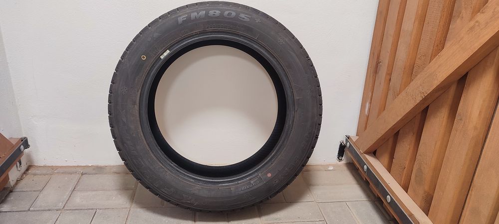 Opony zimowe Firemax FM805+	 JAK NOWE
205/55 R16 91 H