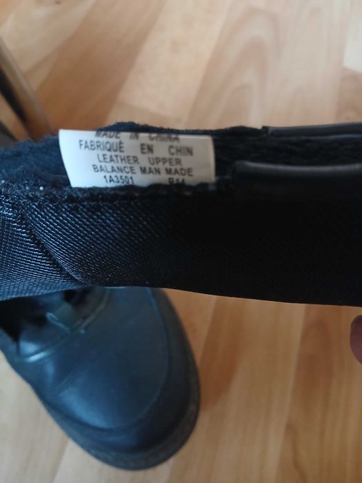 Шкіряні чоботи, черевики