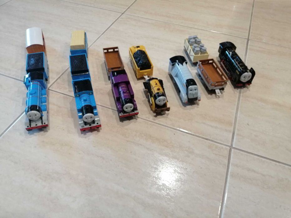 Thomas and friends trains64585628537218123