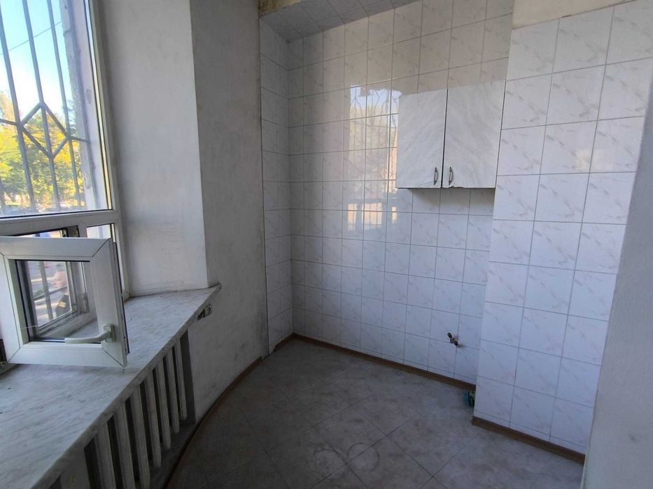 Продам фасадный офис на Мечникова. Свой подвал.