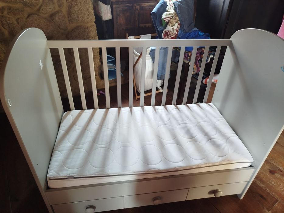 Berço com 3 gavetas