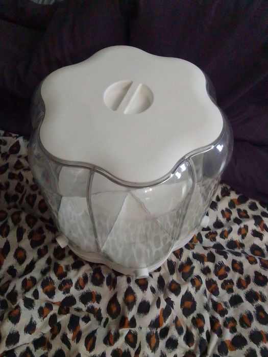 Шестисекционный диспенсер для сыпучих продуктов