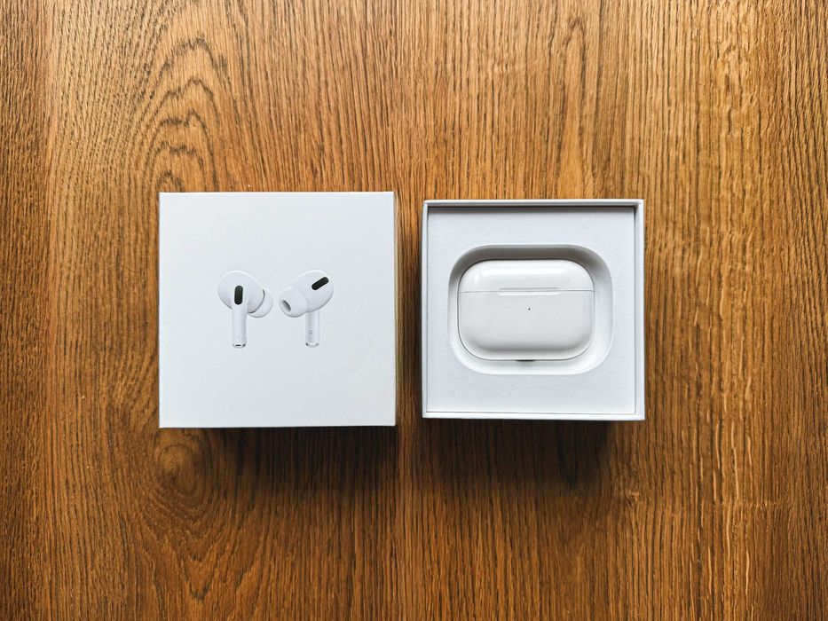 AirPods Pro (1st Gen)