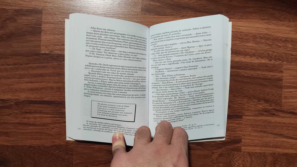 Livro "O Caso dos Gémeos Desconhecidos" de Ellery Queen