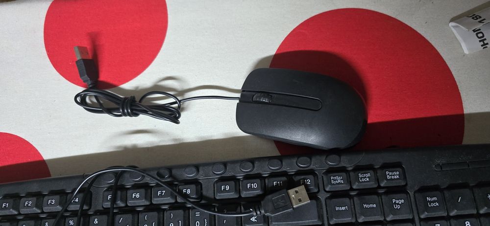 Teclado e rato pack funcional