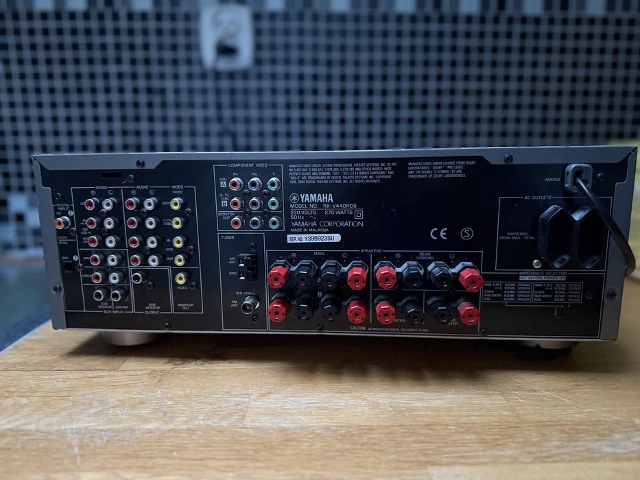 YAMAHA RX-V440 RDS amplituner / wzmacniacz 6.1