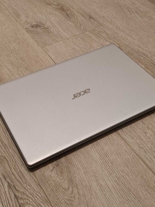 Computador Portátil (Ryzen 5)