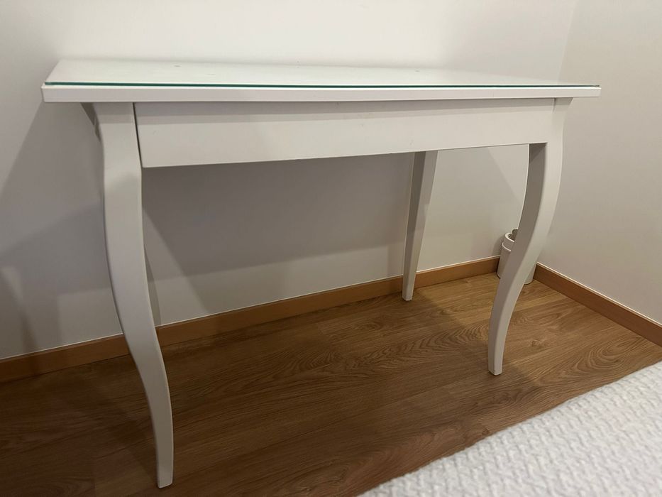 Secretaria com vidro