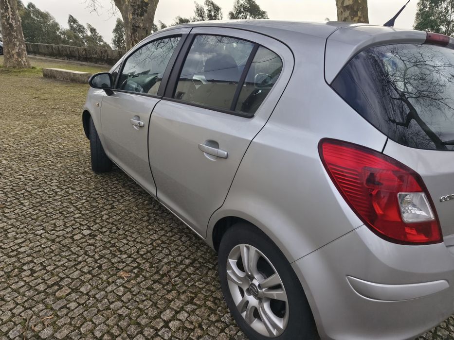 Opel corsa usado de 2011