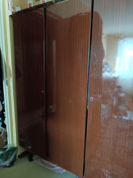 Шафа 3хдверна зручна