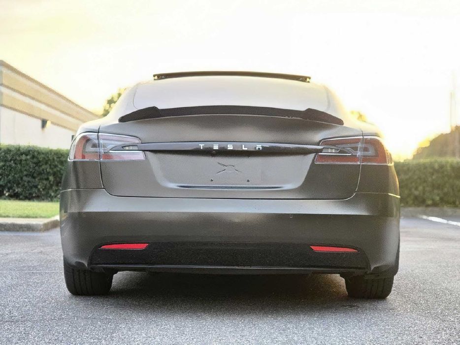 Tesla Model S 100D      2018