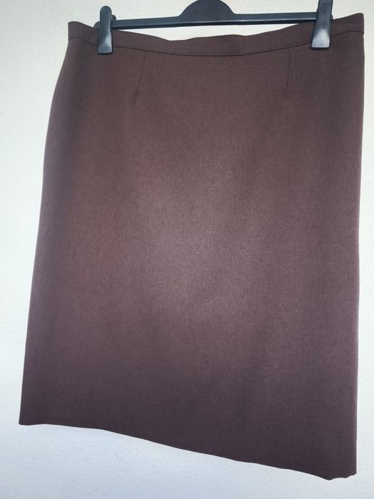 Saias (8 diferentes) do n 46 ao 50