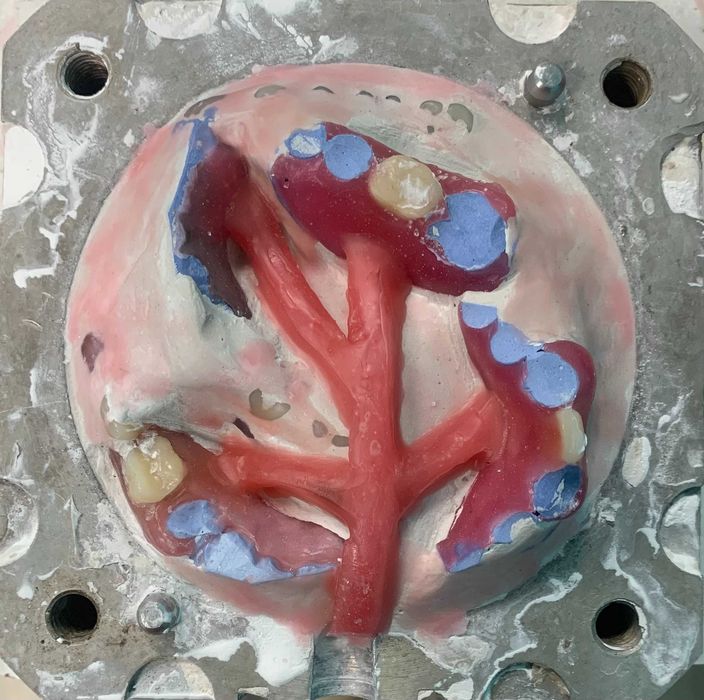 Инжекция нейлоном Acron Vertex Acetal