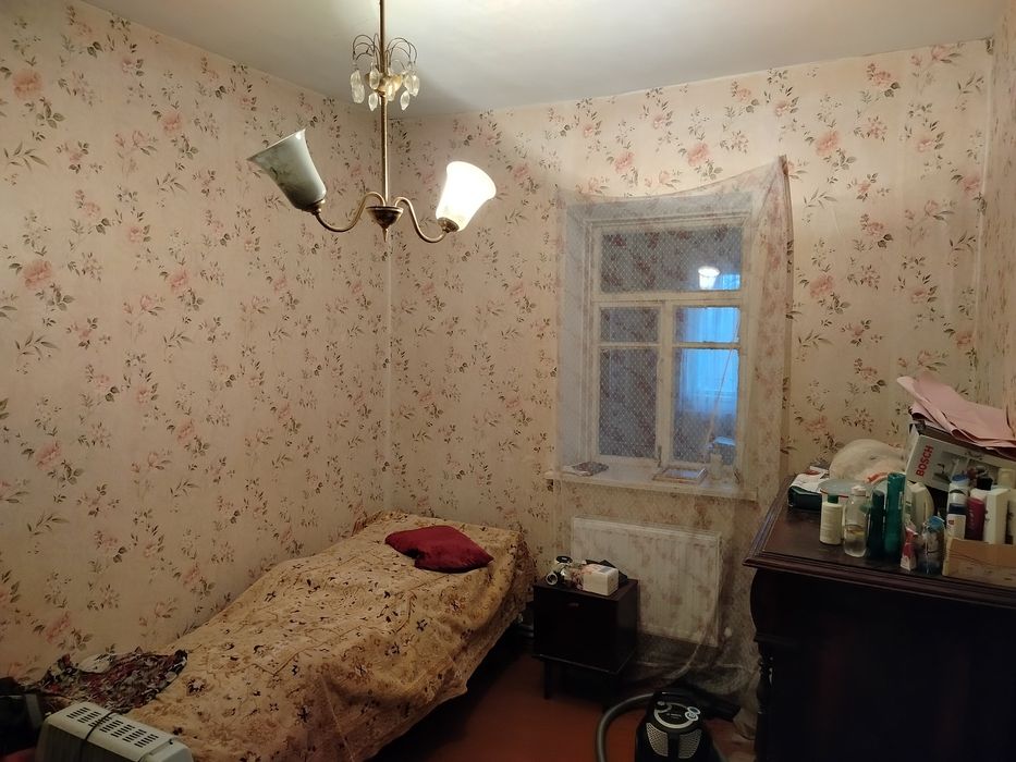 Продам 1/2дома с отдельным входом 2гаража р-н ул.Алтайская