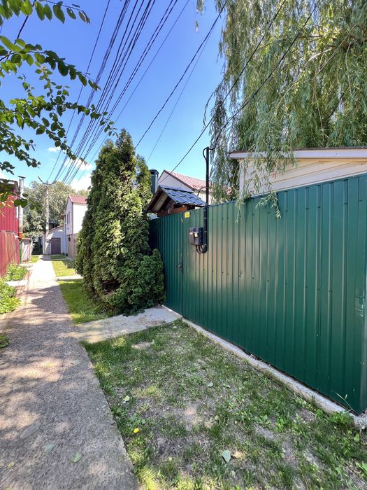 ЧУДОВИЙ  будинок вихід  на Дніпро з  ГАРАЖЕМ на 2 човни ПРИЧАЛ 18000$