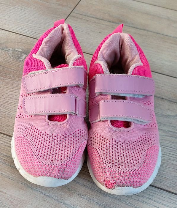 Sprzedam buciki z siatką