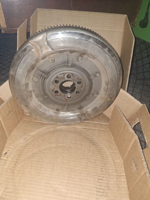 Двохмасовий маховик SACH, 2.0 TDI DSG  з Volkswagen  passat