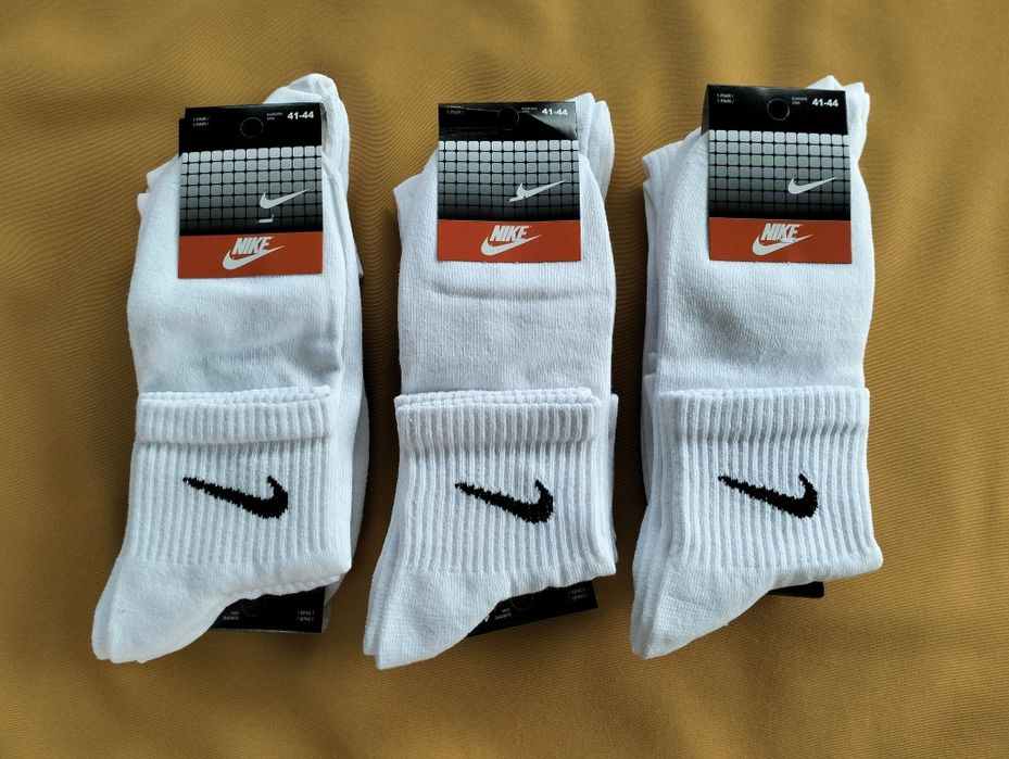 Набір 12 пар за 300грн. Низькі шкарпетки найк білі та чорні. Опт