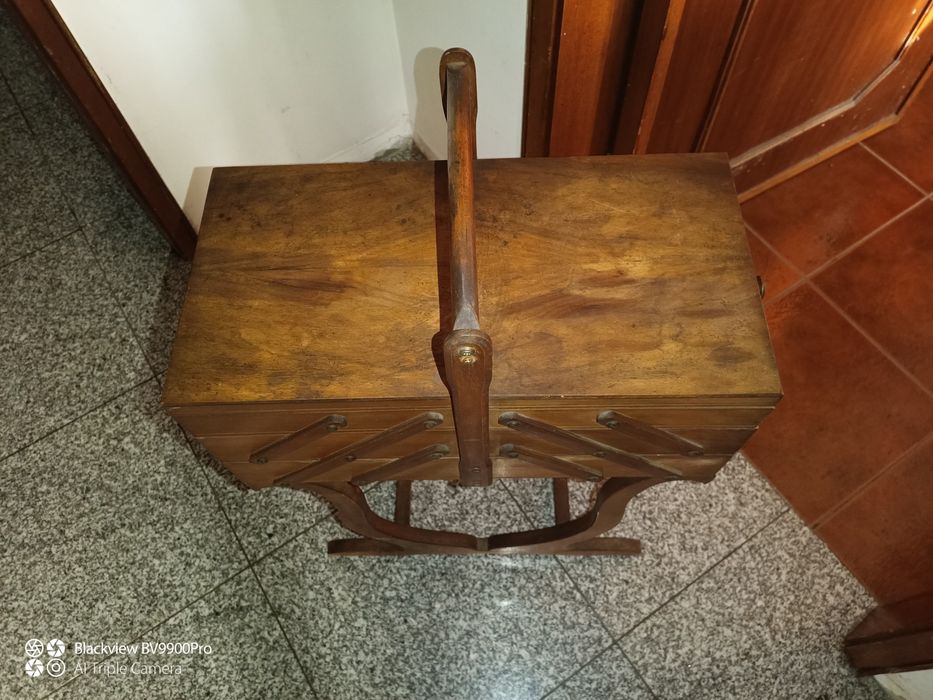 Costureirinha antiga