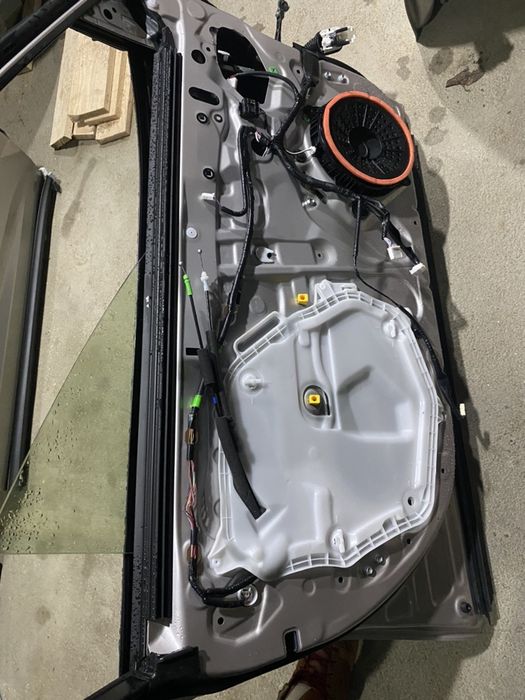 Toyota Camry 70 75 80 Дверка Двері Двери Дверь передня ліва передня права задня ліва задня права, різні кольори в наявності РОЗБОРКА ЗАПЧАСТИНИ