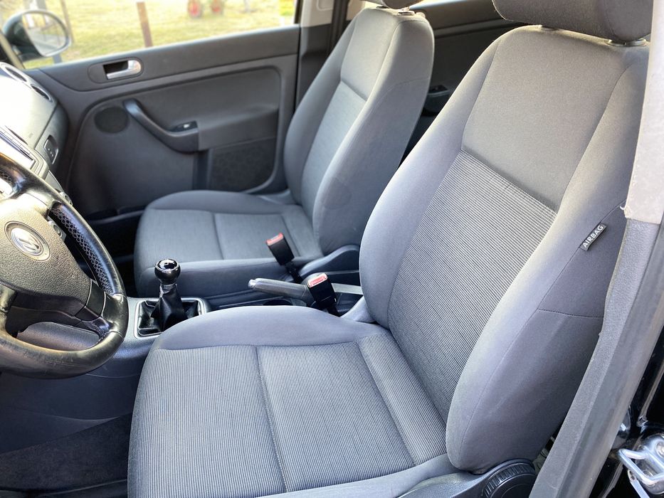 Volkswagen Golf Plus 2005 1.4 Мпі Бензин