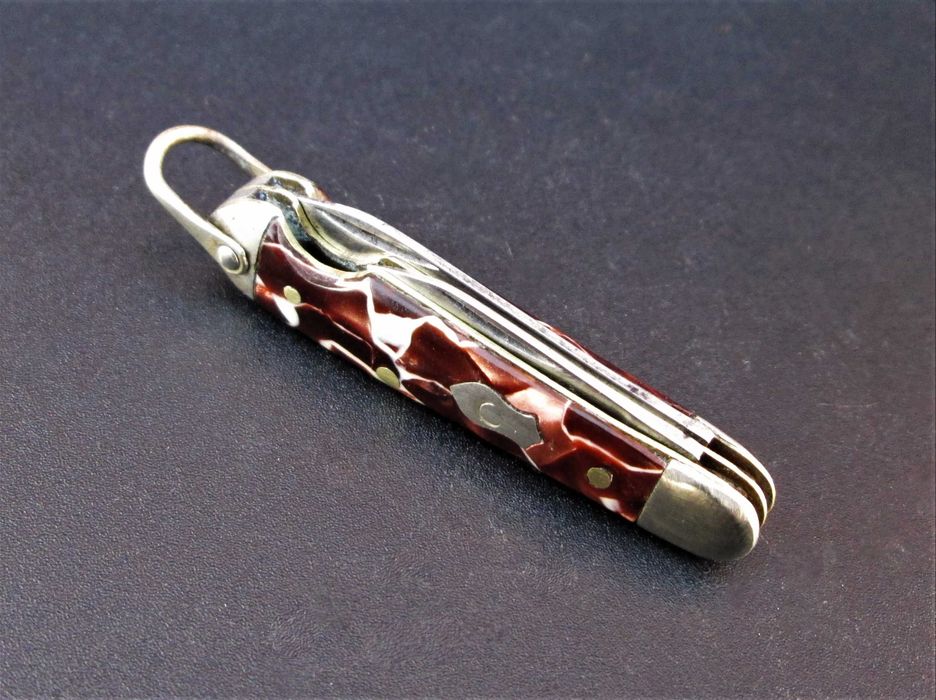 Antigo Pequeno Canivete dos Anos 50 com duas Laminas