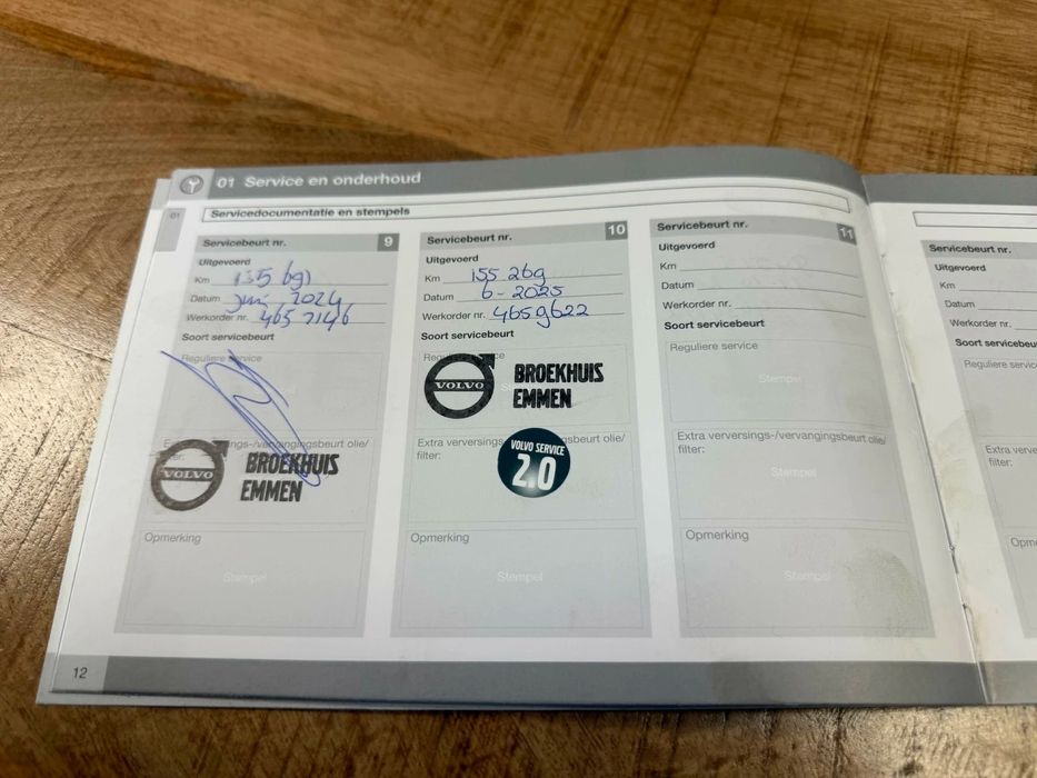 Volvo V60 D6 Híbrido Plug in — photo 3