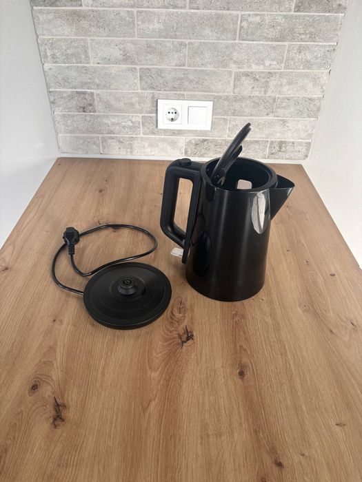 Электрочайник PHILIPS HD9318/20