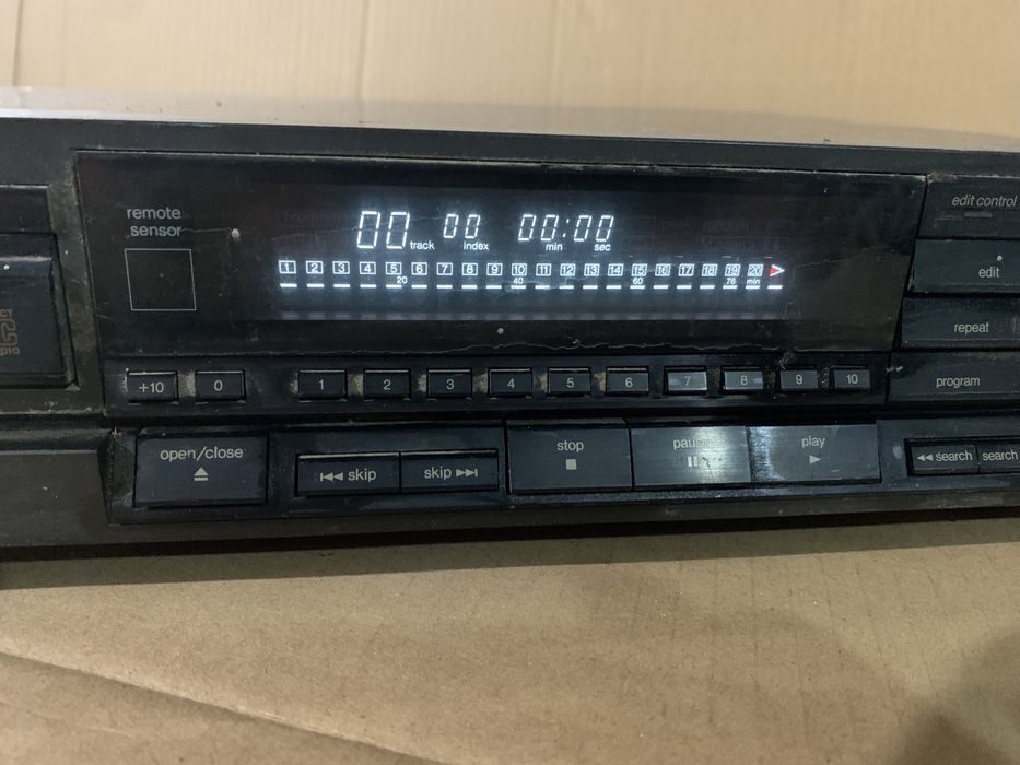 CD програвач Technics philips nordmende