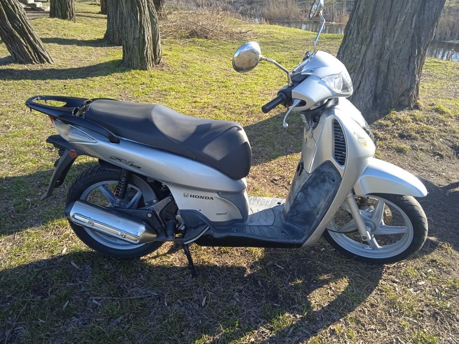 Мопед Honda sh-150i