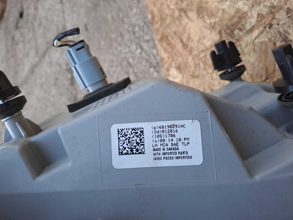 Lampa tylna Chrysler 300c 300 lewa 15-24r oryginał