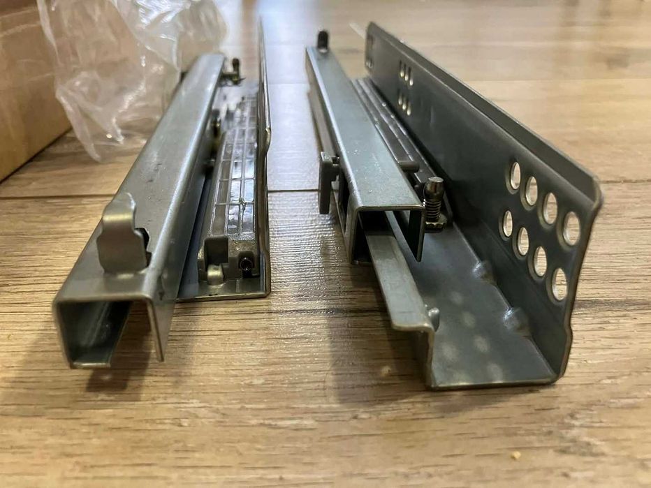 Prowadnice cichy domyk do szafki wiszącej szuflady 300 mm NOWE 4 szt.