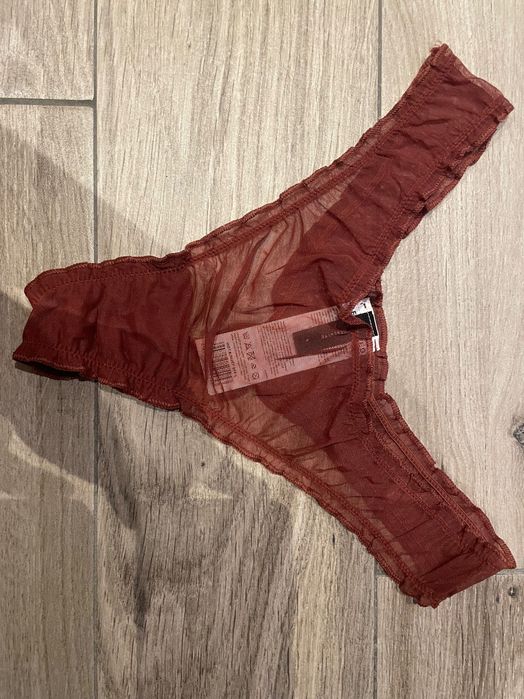 Nowe majtki stringi metki M/L koronka
