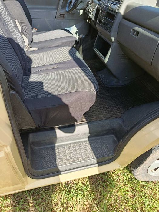 Volkswagen Transporter 2002 VIN WV1ZZZ70Z3H041134 фото оголошення 7 з 11
