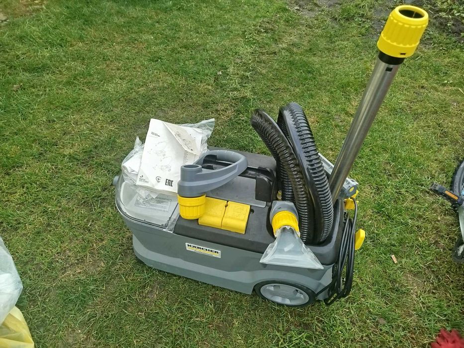 Rok gwarancji profesjonalny odkurzacz piorący Kärcher Puzzi 10/1.