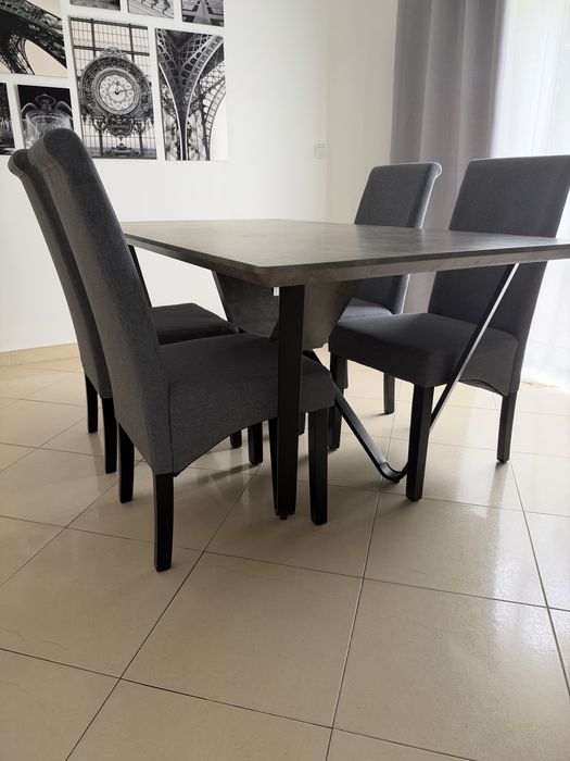 Conjunto mesa jantar + cadeiras
