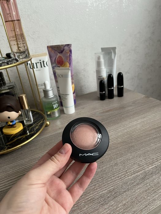 Косметика доглядова та декоративна косметика