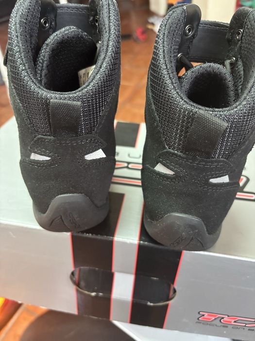 Botas motard completamente novas n 36
