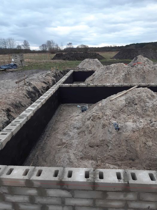 Budowa domów , stany surowe , fundamenty,mury