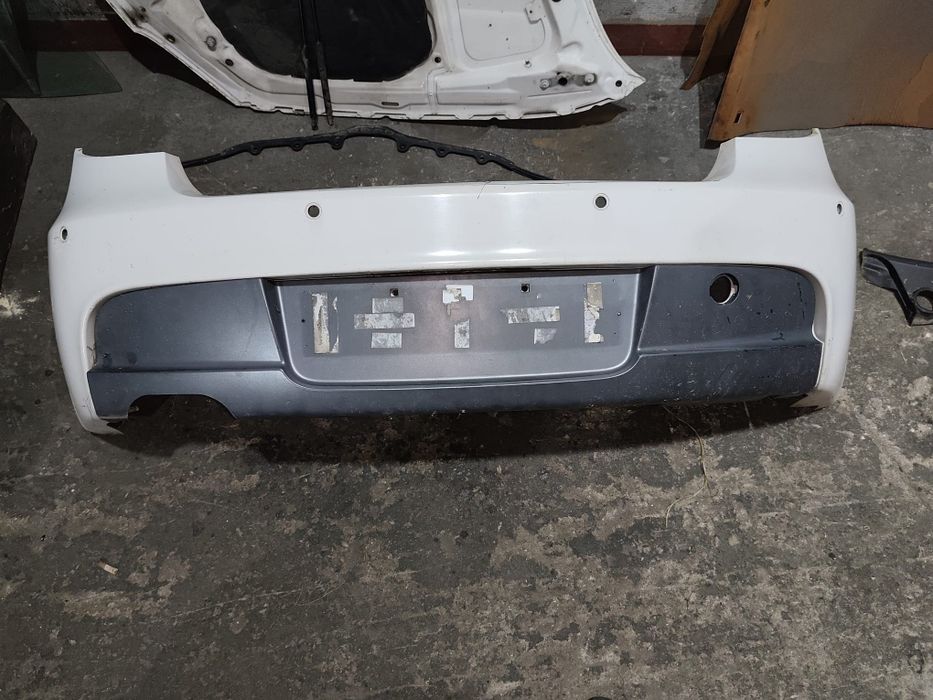 Parachoques traseiro BMW e81 e87  pack m
