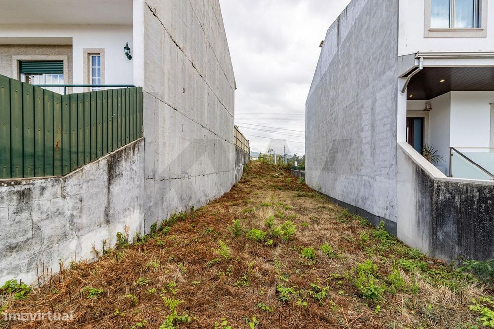 Oportunidade em São João da Madeira: Lote de 204 m2 com Projeto Aprova