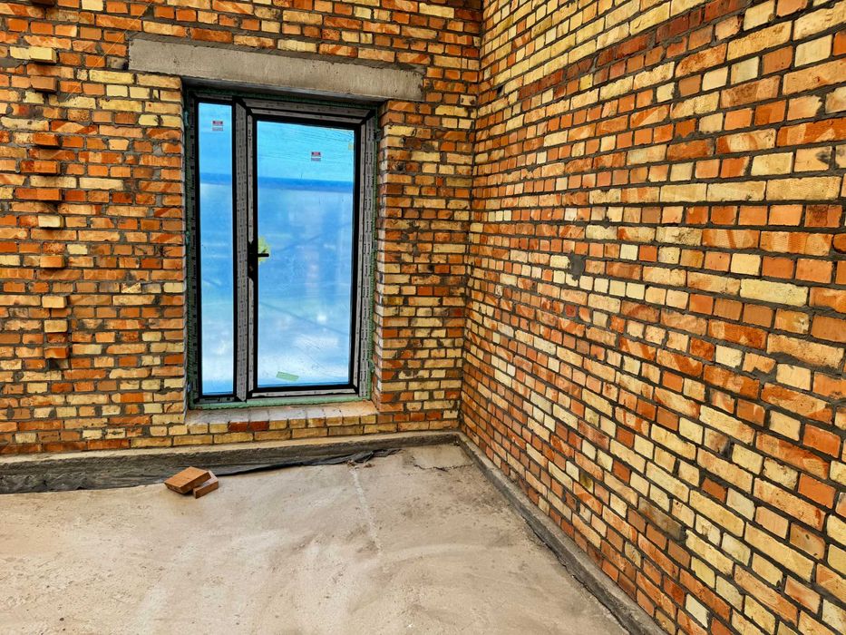 Новий кирпичний будинок 110 м² . Готовий до внутрішнього оздоблення