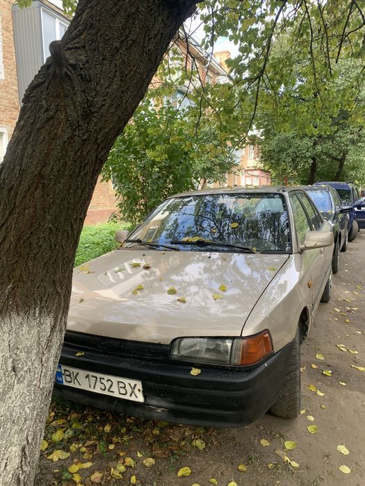 Продам мазду 323